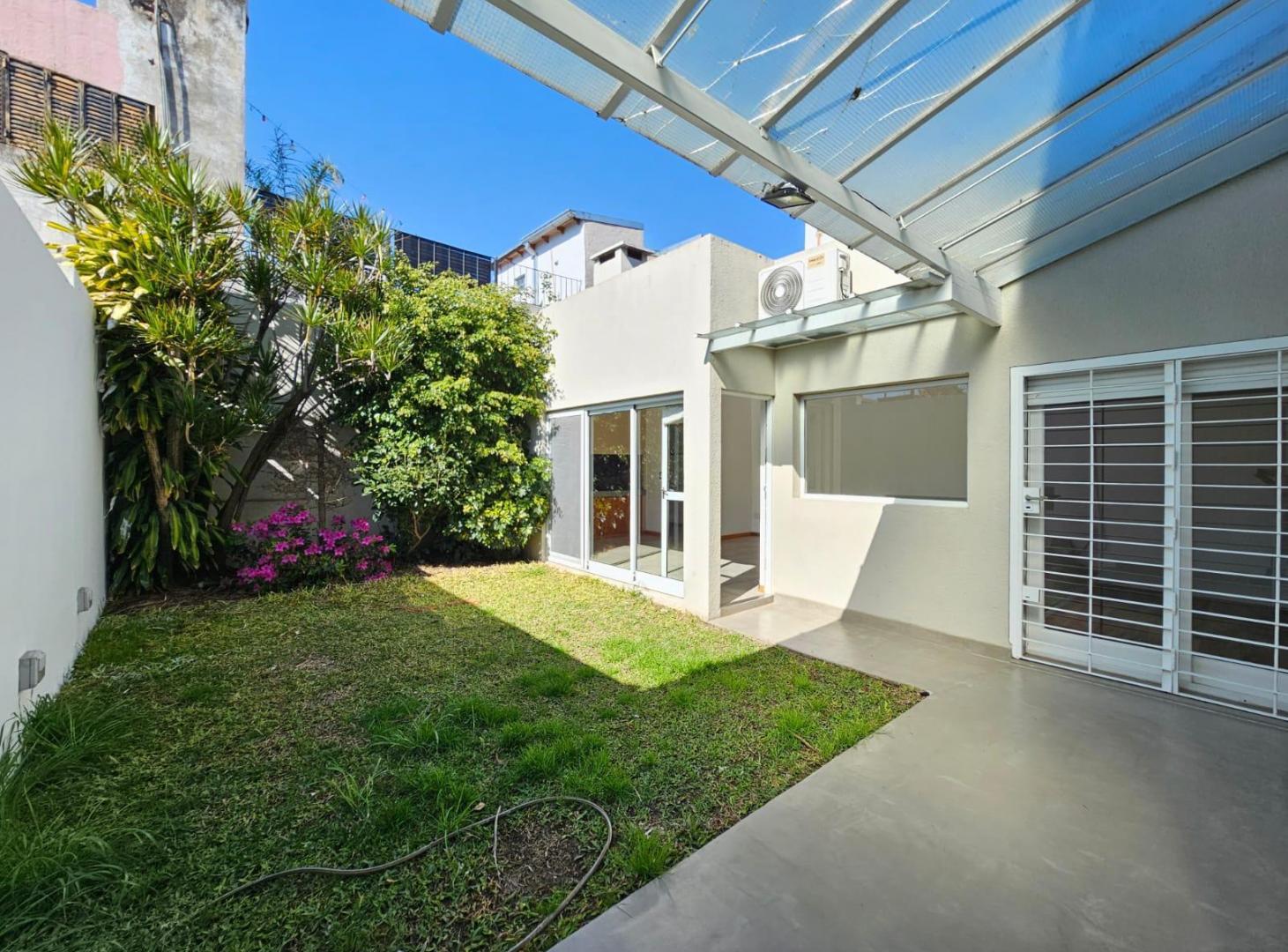 Foto de PH de 5 ambientes en Venta! Coghlan, imagen 1