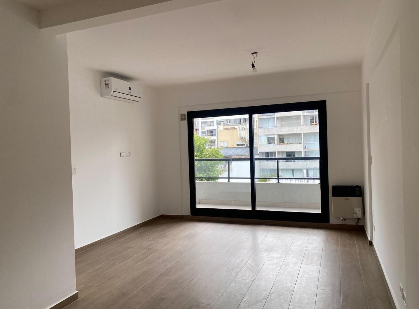 Foto de Departamento en Alquiler 2 ambientes - Ciudad de la Paz 3760 7 B, imagen 3