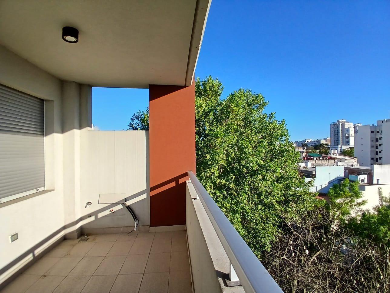 Foto de Dos ambientes en ALQUILER! Coghlan, imagen 3