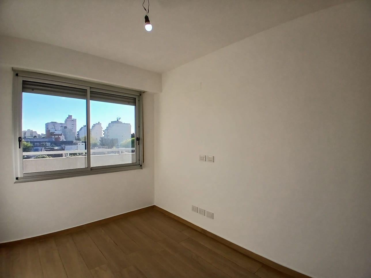 Foto de Dos ambientes en ALQUILER! Coghlan, imagen 5