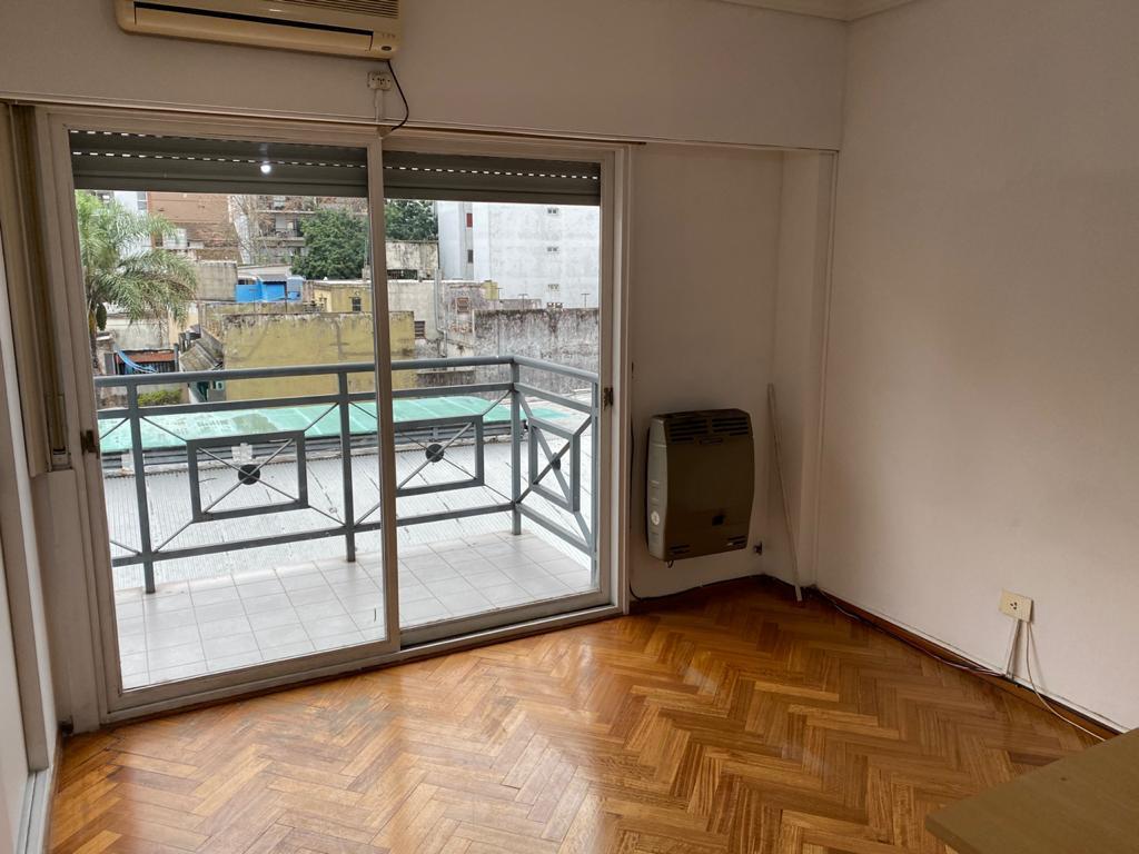 Foto de DIRECTORIO 2800 / DEPARTAMENTO EN ALQUILER / MONOAMBIENTE CON BALCON /, imagen 2