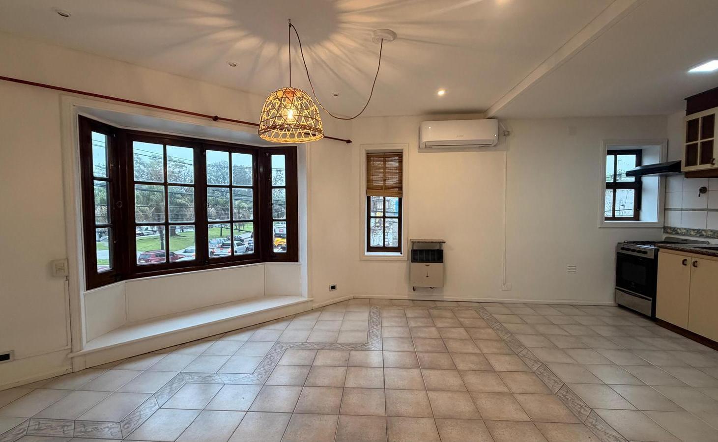 Foto de PH de 4 ambientes con terraza y quincho. ALQUILER, imagen 2