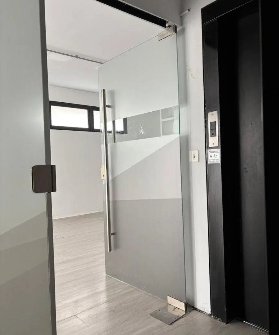 Planta en Alquiler Apto Profesional Consultorio u Oficina Comercial 4
