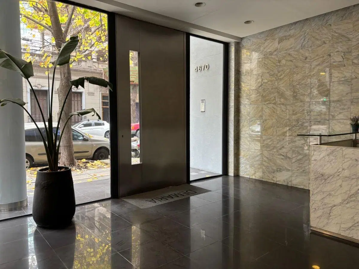 Planta en Alquiler Apto Profesional Consultorio u Oficina Comercial 1