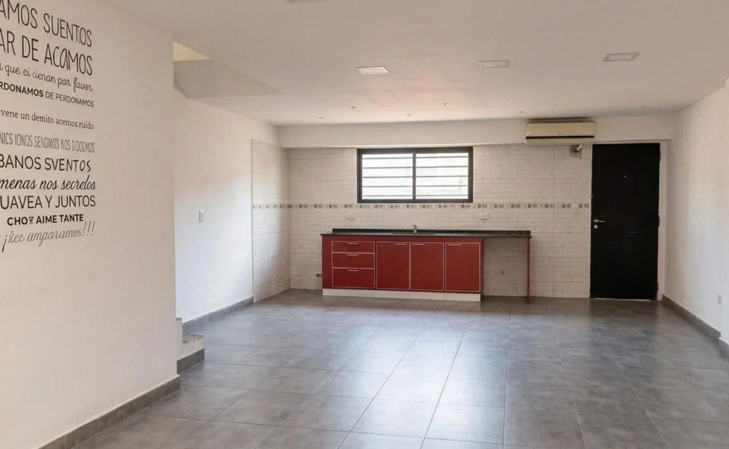 Foto de Casa + depósito sobre lote de 151 m² – 64 e/21 y 22, imagen 3