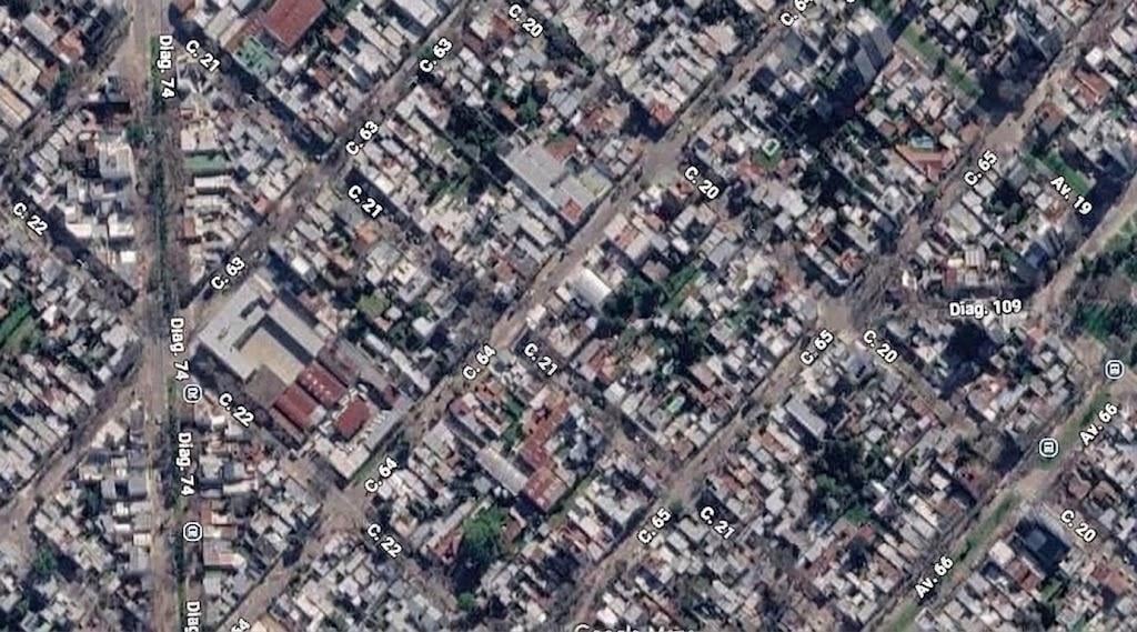 Foto de Casa + depósito sobre lote de 151 m² – 64 e/21 y 22, imagen 2
