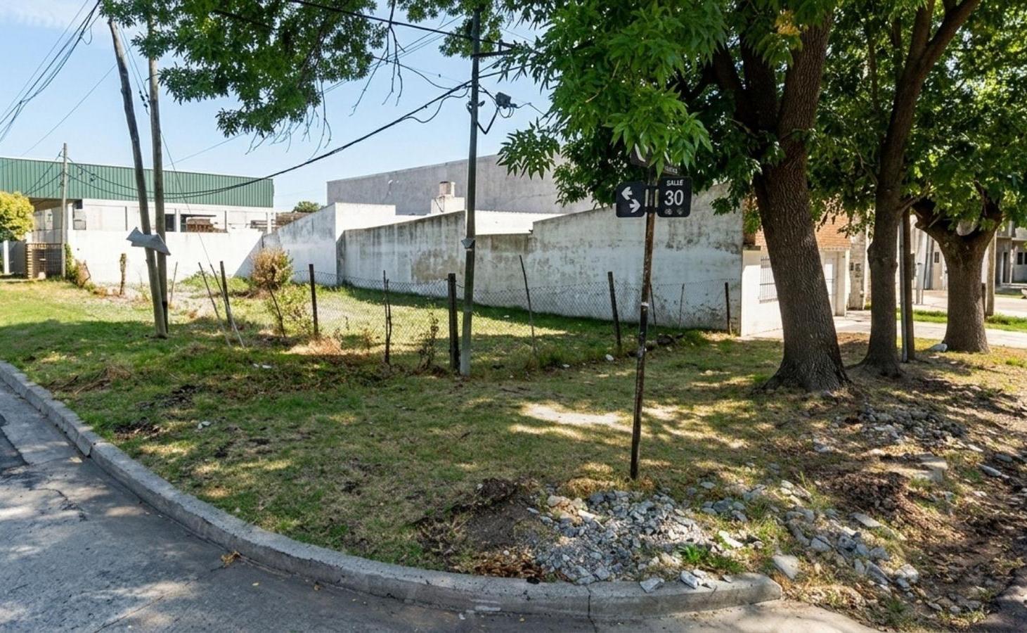 Foto de LOTE EN VENTA | CALLE 30 ESQUINA 532 | LA PLATA, imagen 4