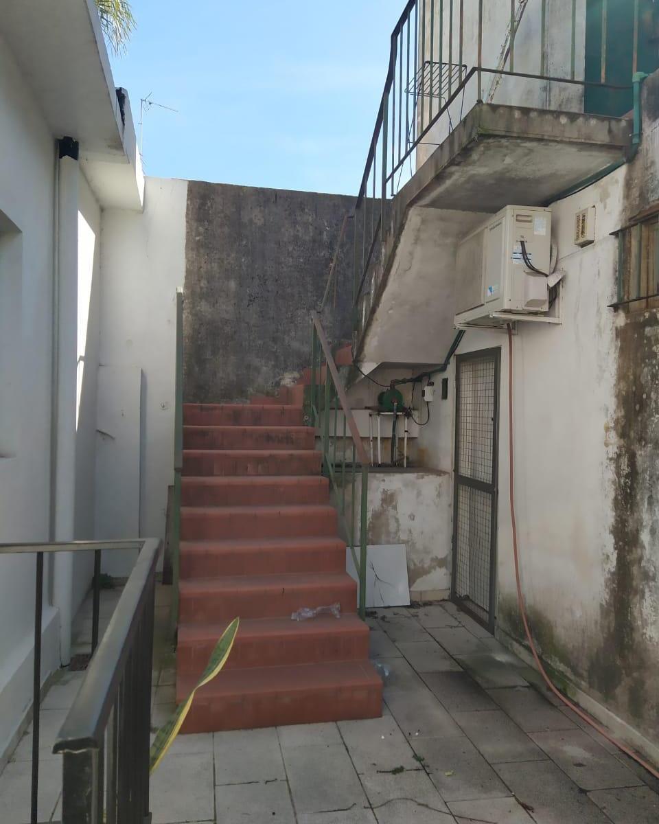Venta - Casa, Departamento y Local en Quilmes 1