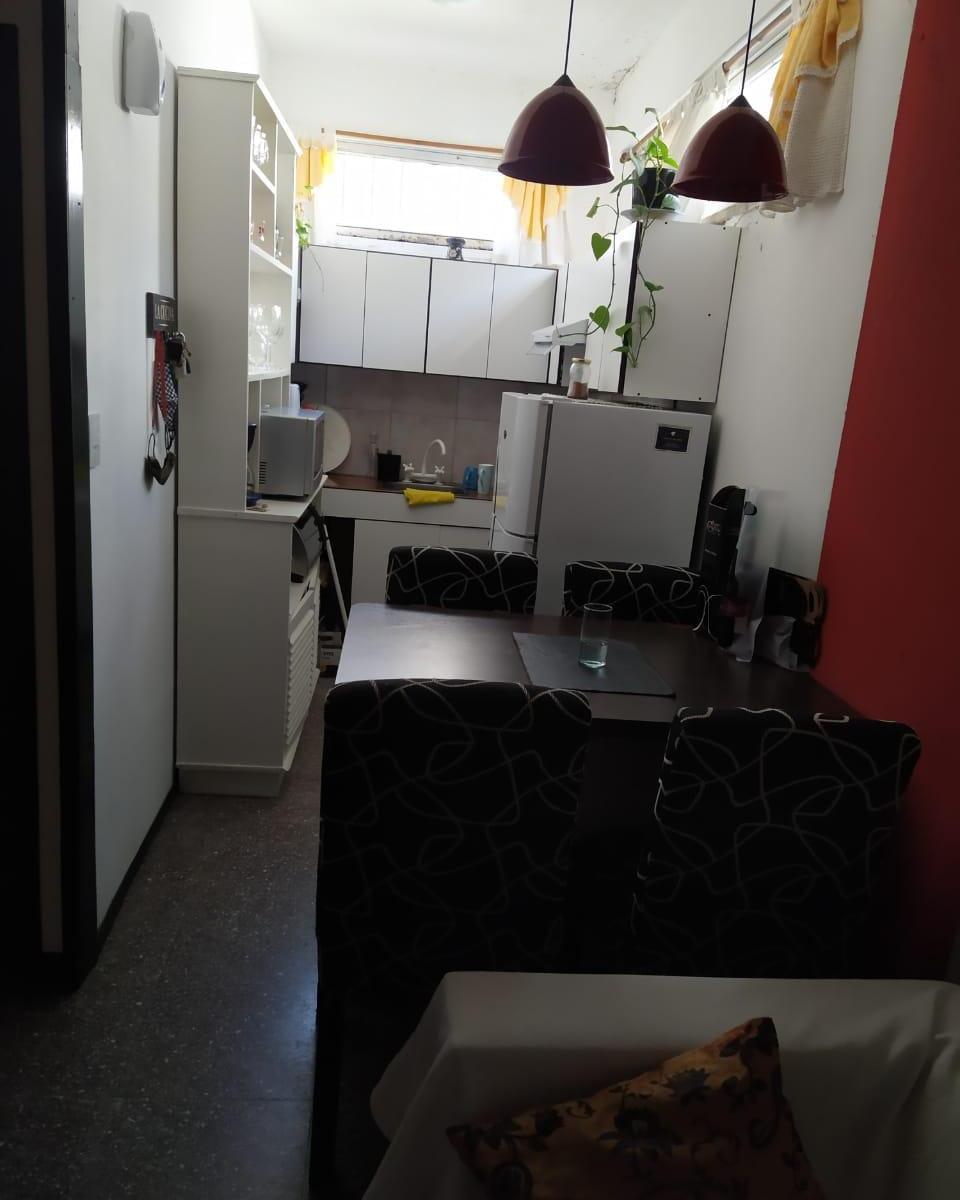 Venta - Casa, Departamento y Local en Quilmes 2