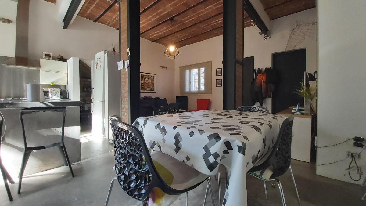 Excelente PH Tipo Casa en Bernal 1