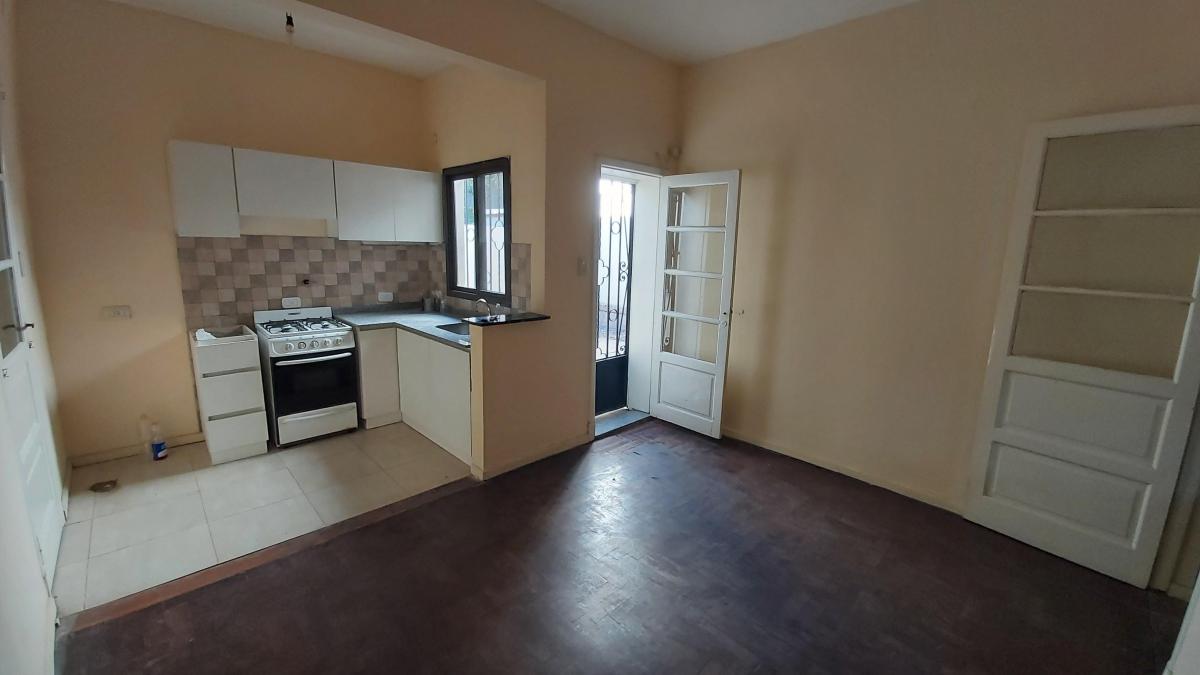 Quilmes - Casa en Venta 3