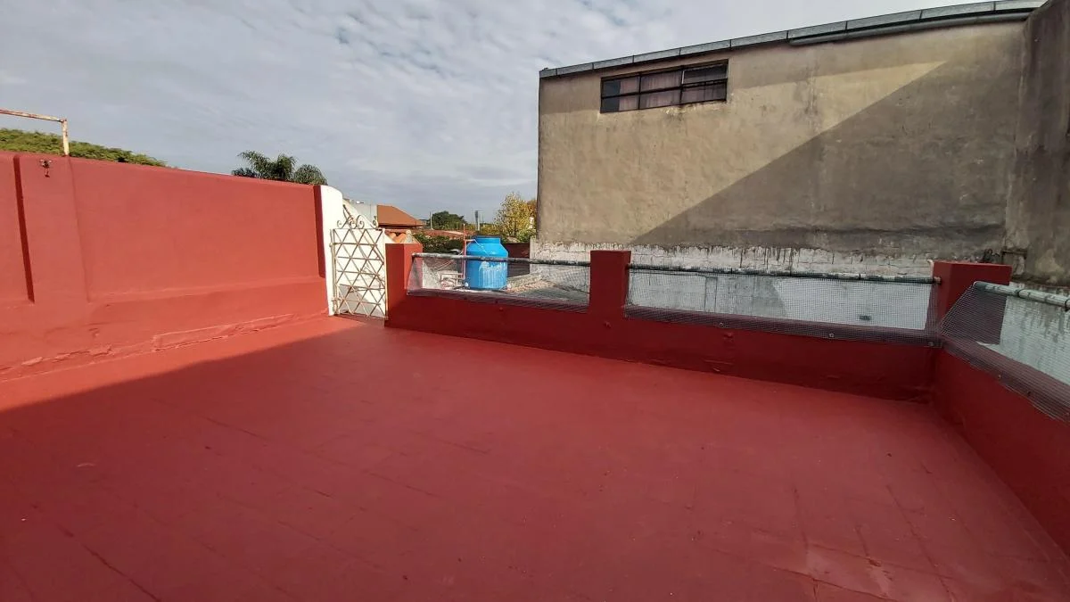 Quilmes Oeste - Casa de 3 Ambientes con Departamento 5