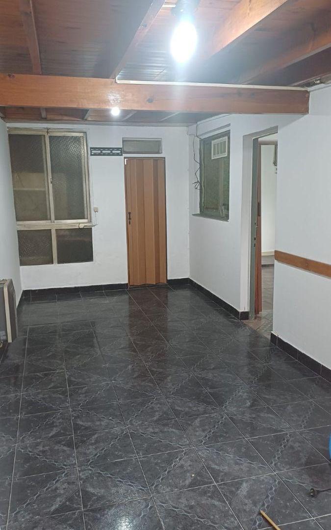 Foto de Bernal - Alquiler PH 2 ambientes, imagen 1