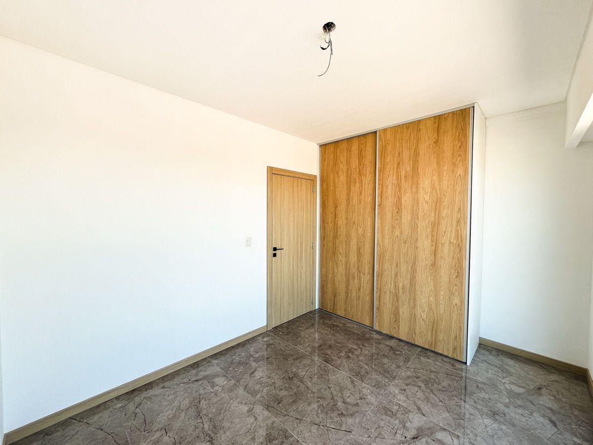 Venta 2 Amb Al Frente con Vista Abierta! 3