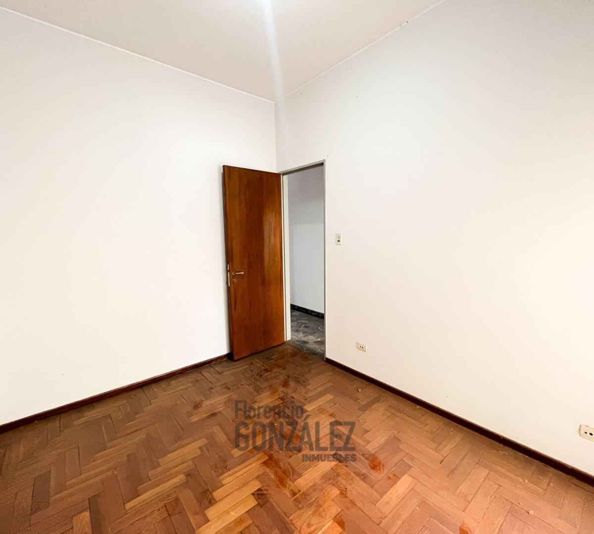 Venta PH 5 Ambientes + Deposito Pque. Avellaneda 2