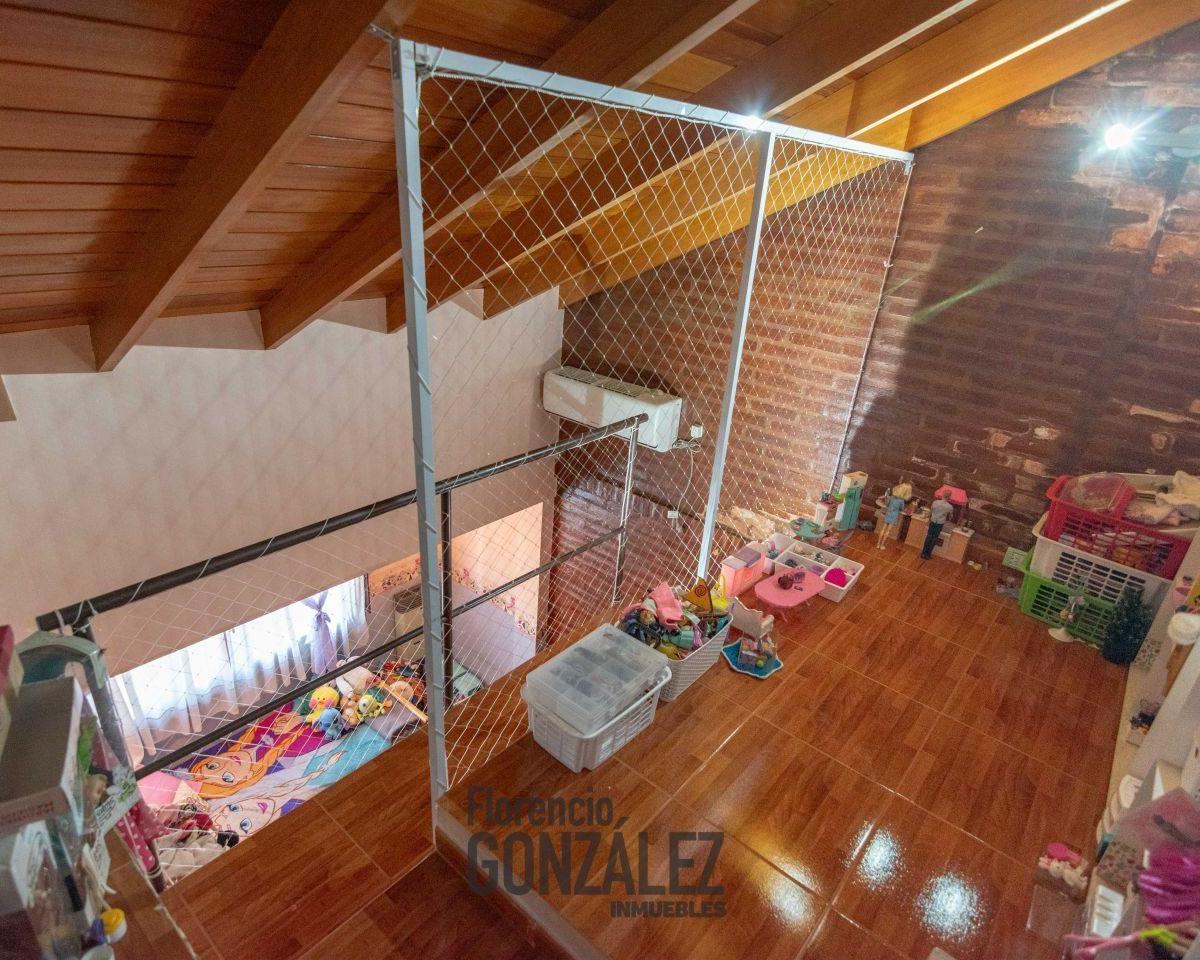 Venta Casa 4 Amb en Mataderos Barrio Naon 3