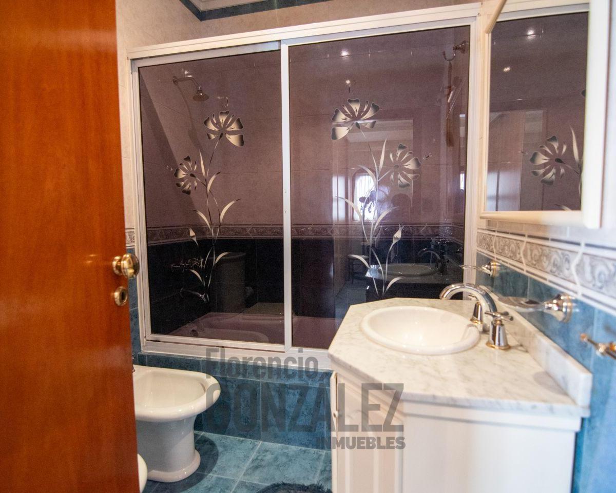 Venta de Casa 5 Ambientes en Mataderos 5