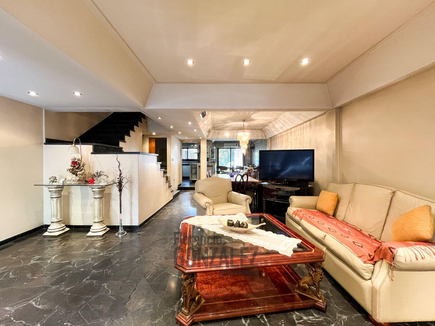 Venta de Casa 5 AMBIENTES en Mataderos, Capital Federal