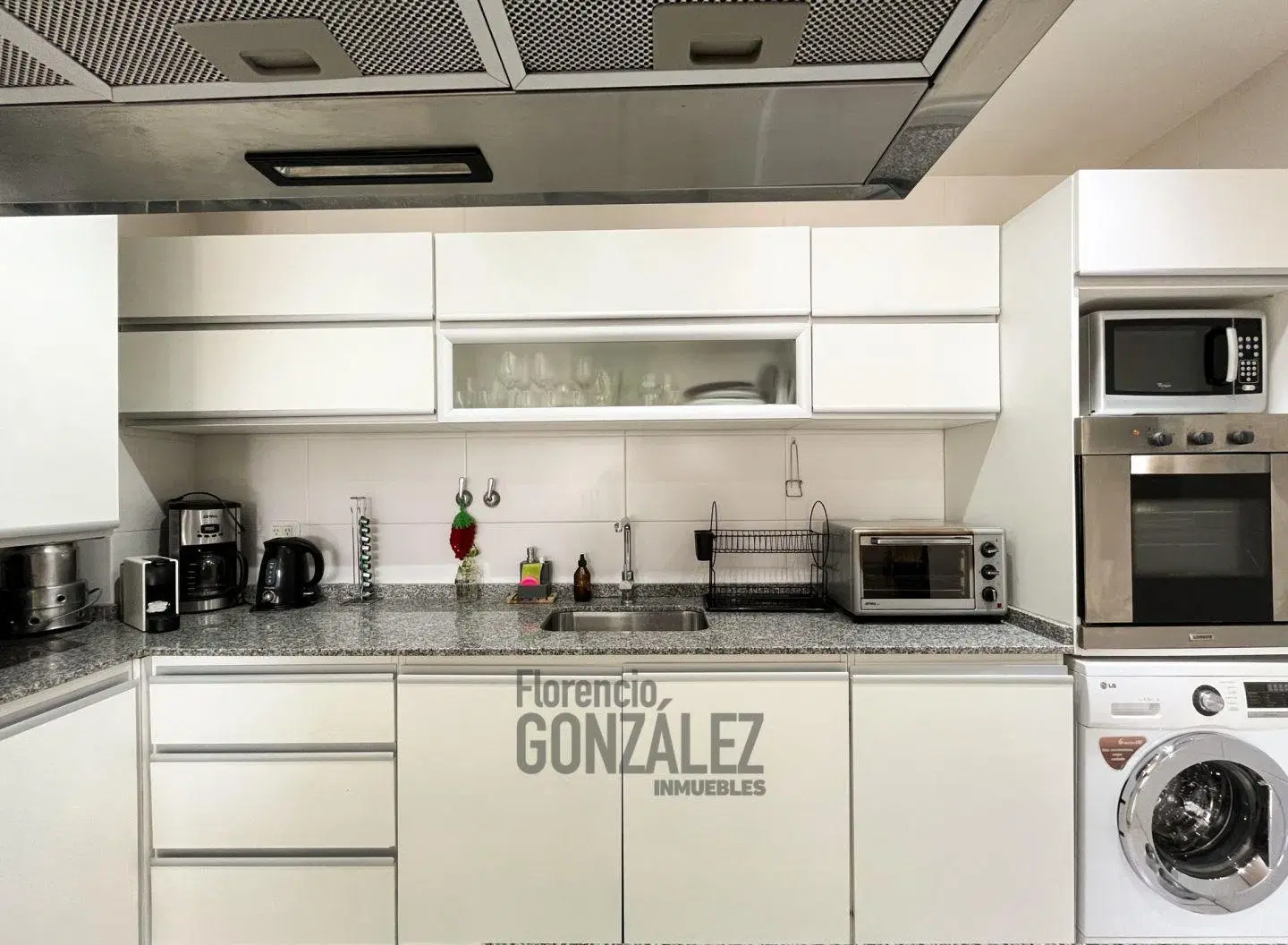 VENTA DE DEPTO 3 AMB CON COCHERA EN VERSALLES 4