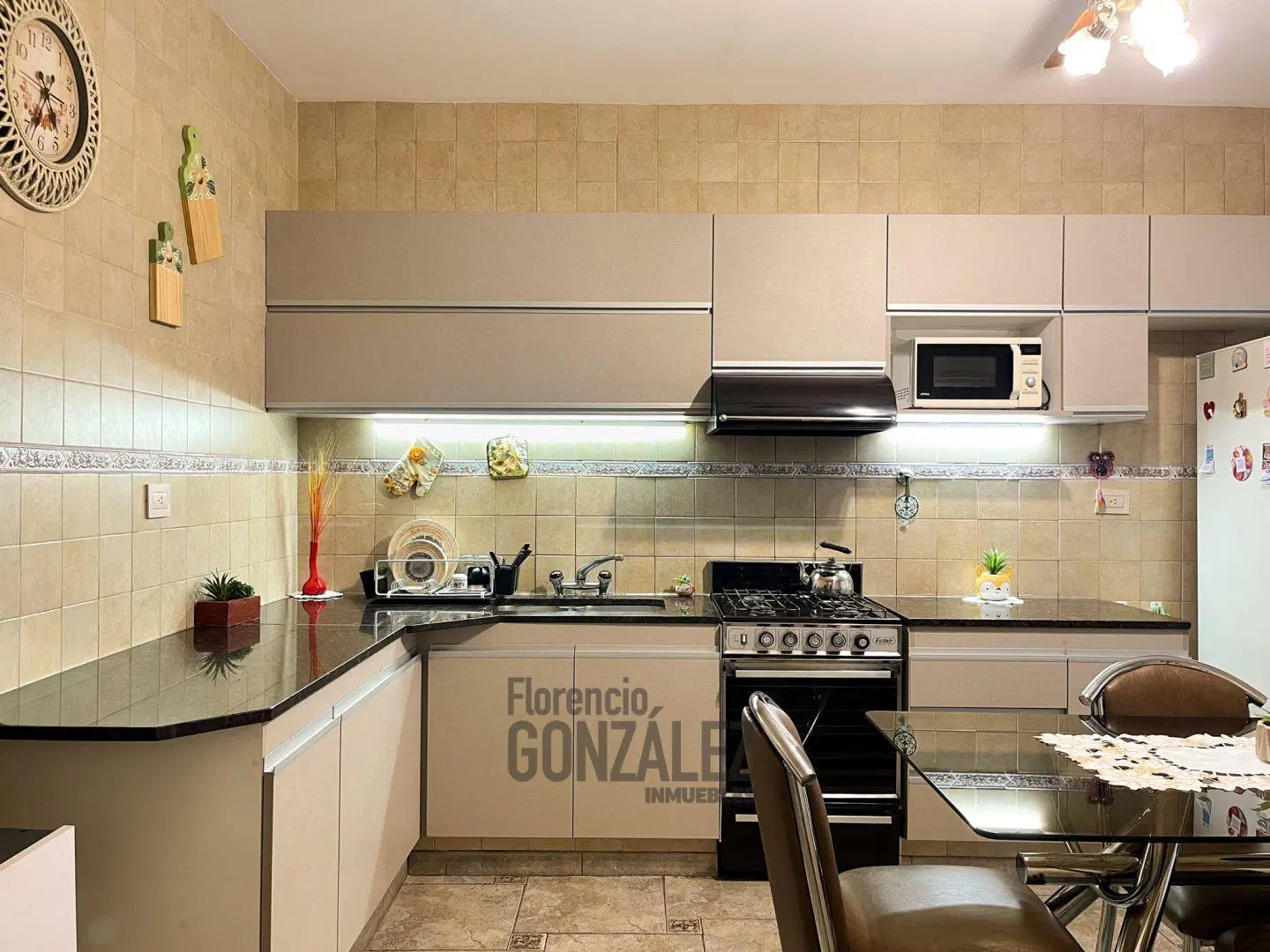 VENTA CASA MATADEROS 4 AMBIENTES COCHERA JARDIN PARRILLA 3