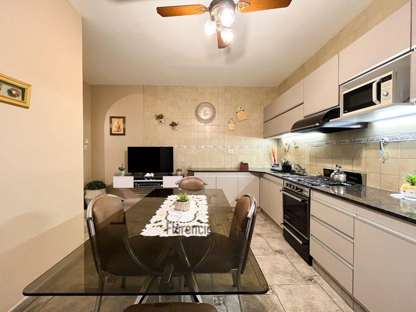 VENTA CASA MATADEROS 4 AMBIENTES COCHERA JARDIN PARRILLA 2