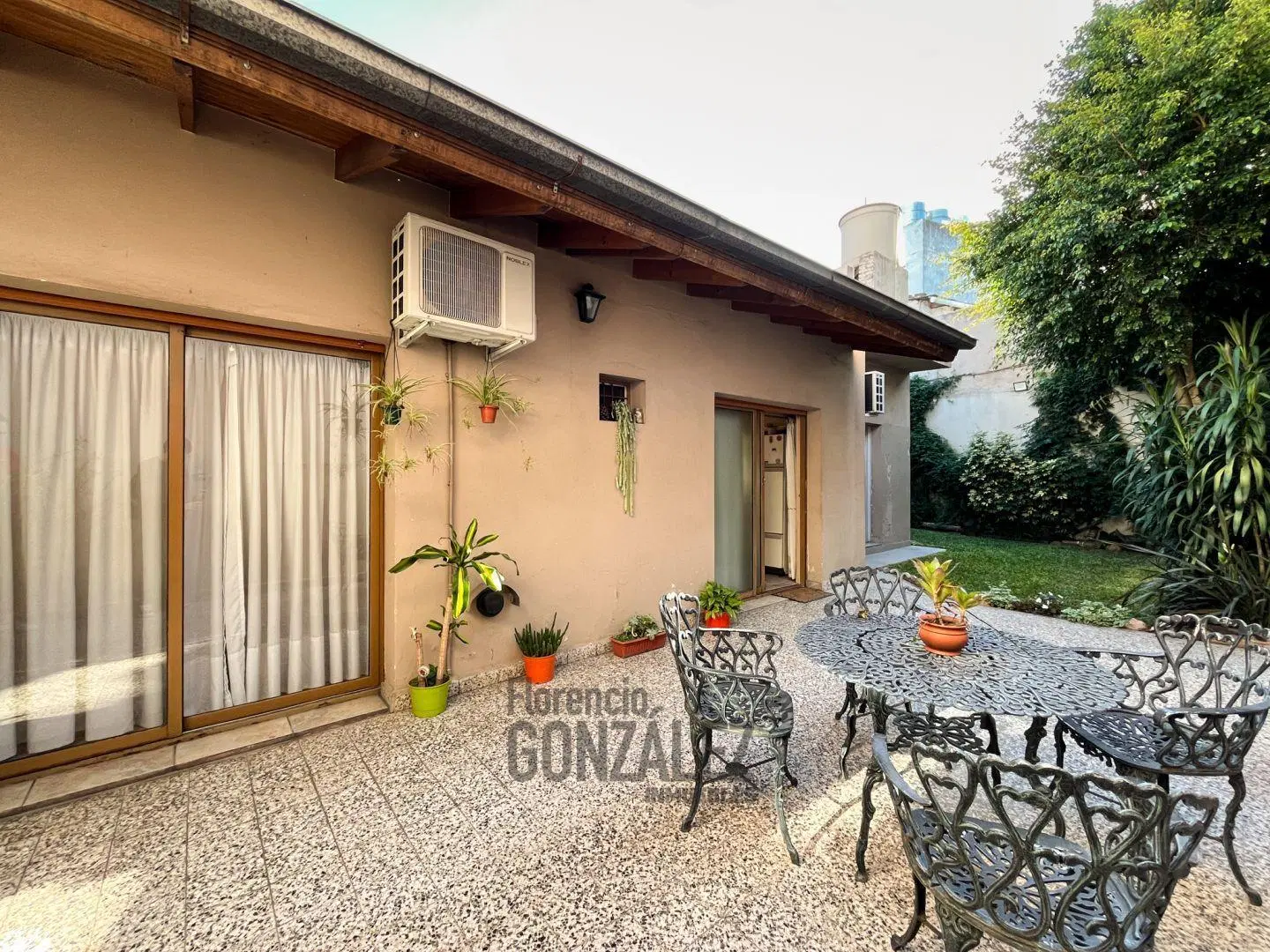 VENTA CASA MATADEROS 4 AMBIENTES COCHERA JARDIN PARRILLA 5