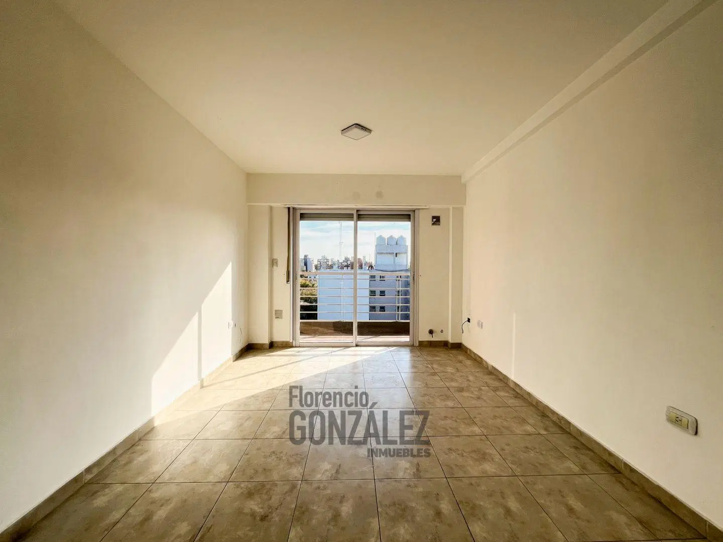 Venta de Departamento 2 ambientes, Morón 4