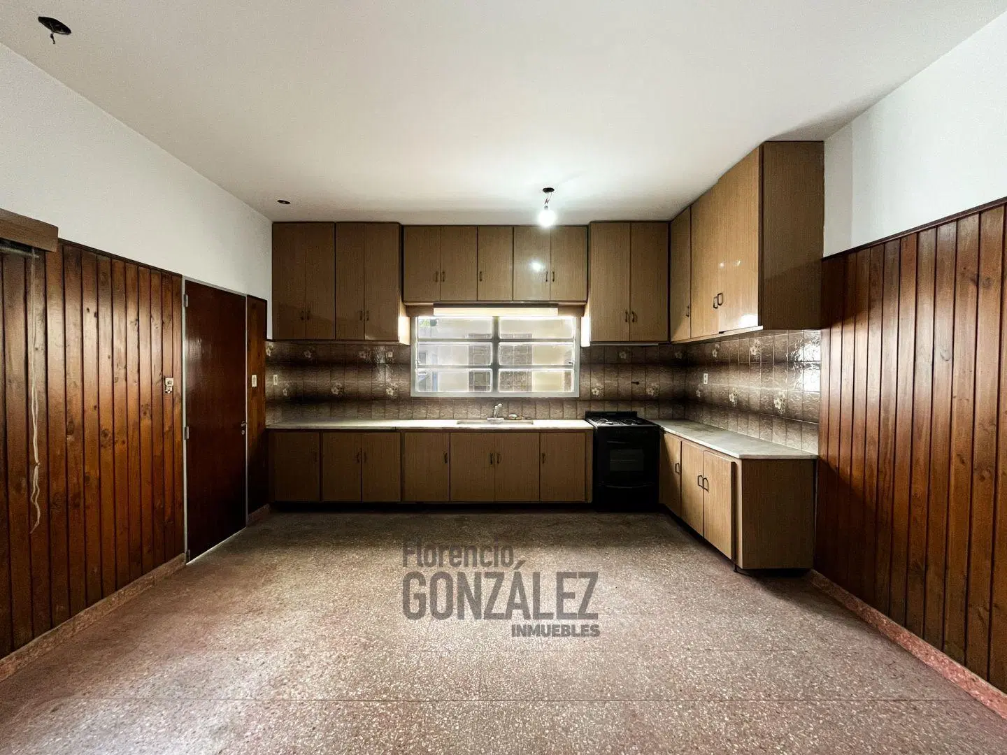 VENTA PQUE AVELLANEDA DPOSITO Y VIVIENDA LOTE 8,66 X 55,00 8