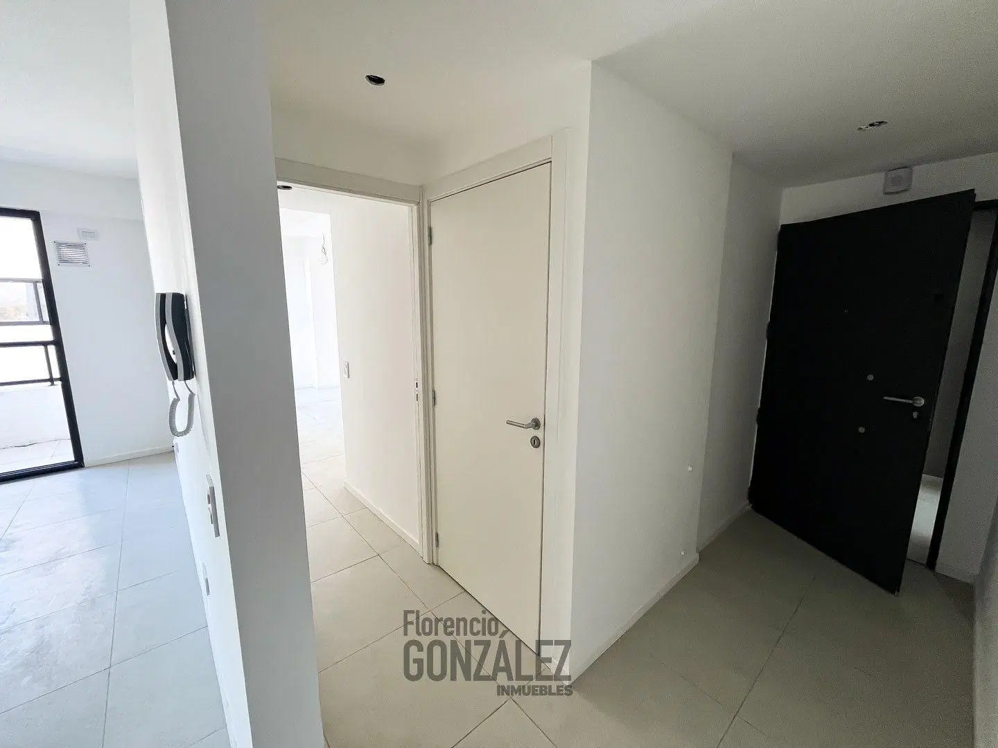 VENTA DPTO 2 AMBIENTES EN MATADEROS CON COCHERA 8