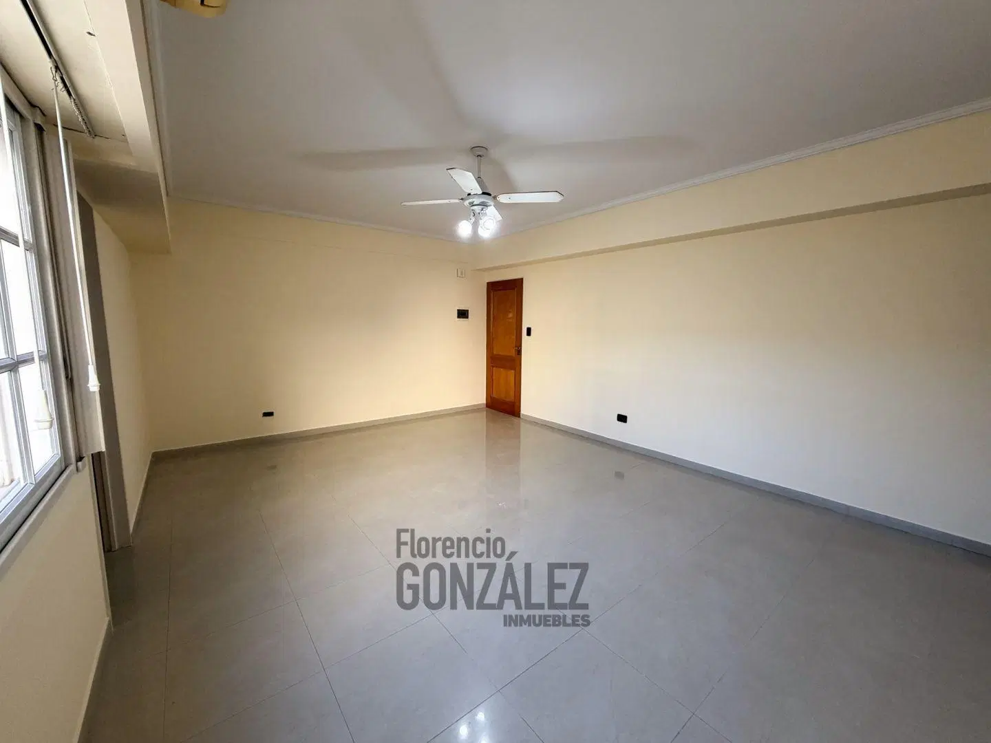 ALQUILER DEPARTAMENTO DOS AMBIENTES CON PATIO 4