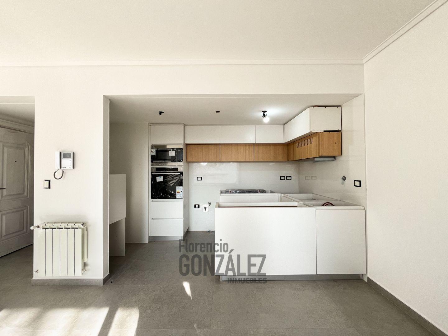 Foto de PISO 4 AMBIENTES CON COCHERA EN BARRIO NAON - EN POZO, imagen 3