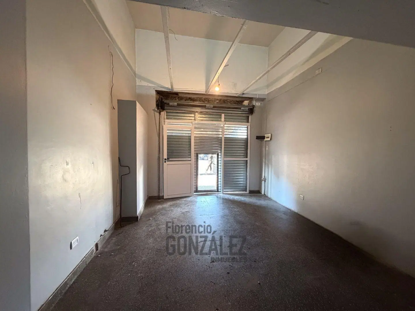 ALQUILER LOCAL COMERCIAL PARQUE AVELLANEDA 2