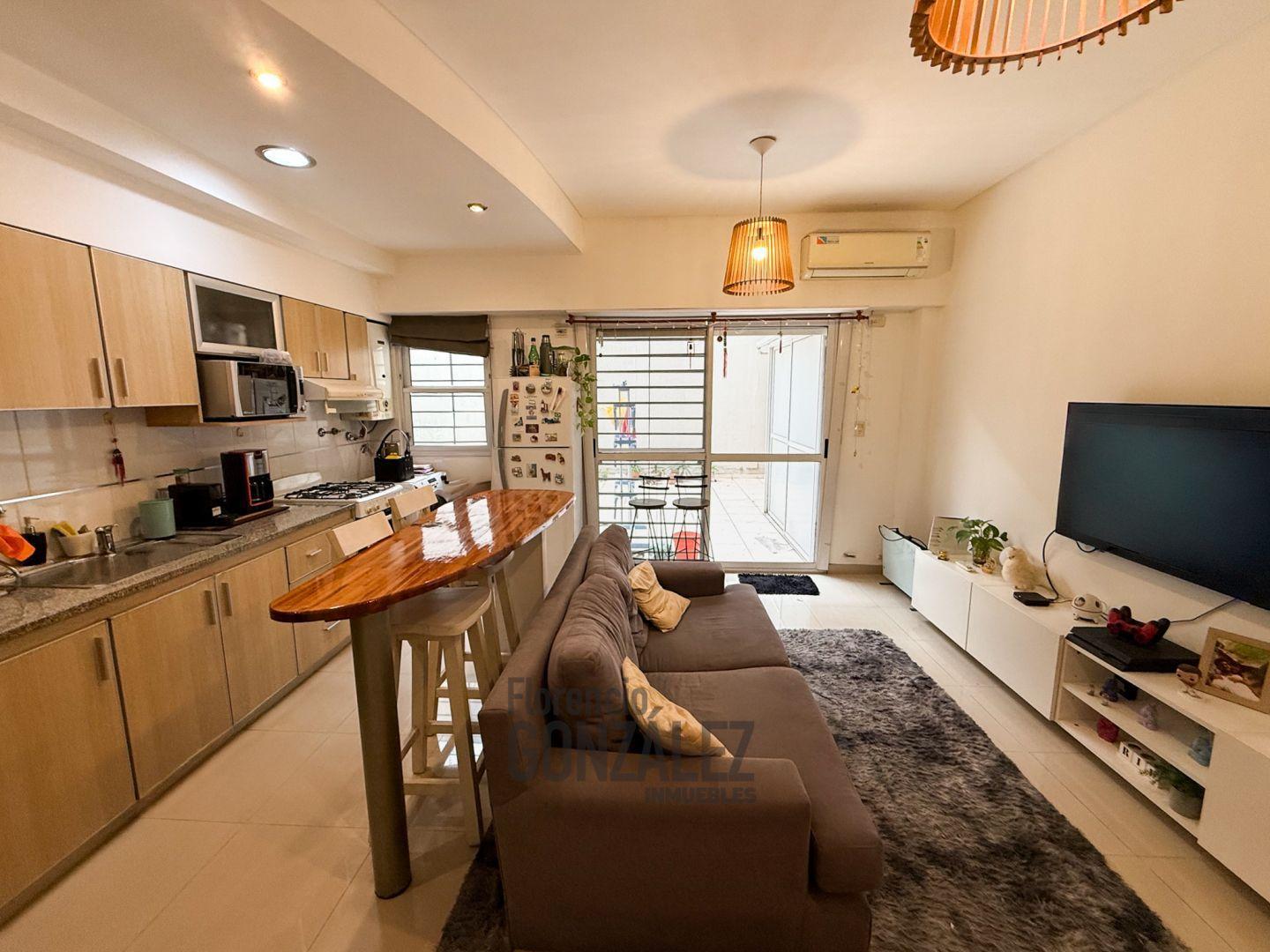 Foto de VENTA DEPTO 2 AMB EN LINIERS, imagen 1
