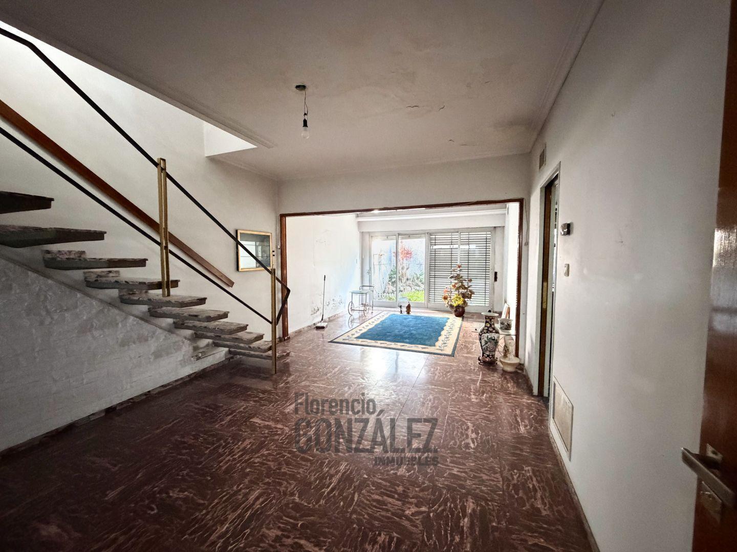 Foto de ALQUILER CASA MAS LOCAL EN LINIERS, imagen 1