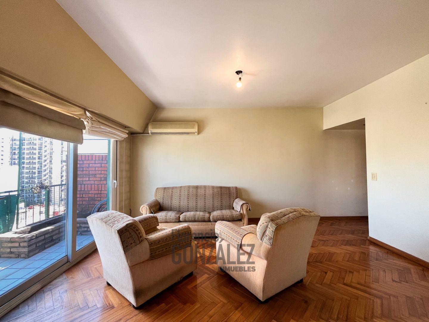 Foto de VENTA DEPARTAMENTO 4 AMB. FLORESTA AL FRENTE PISO ALTO CON COCHERA, imagen 4