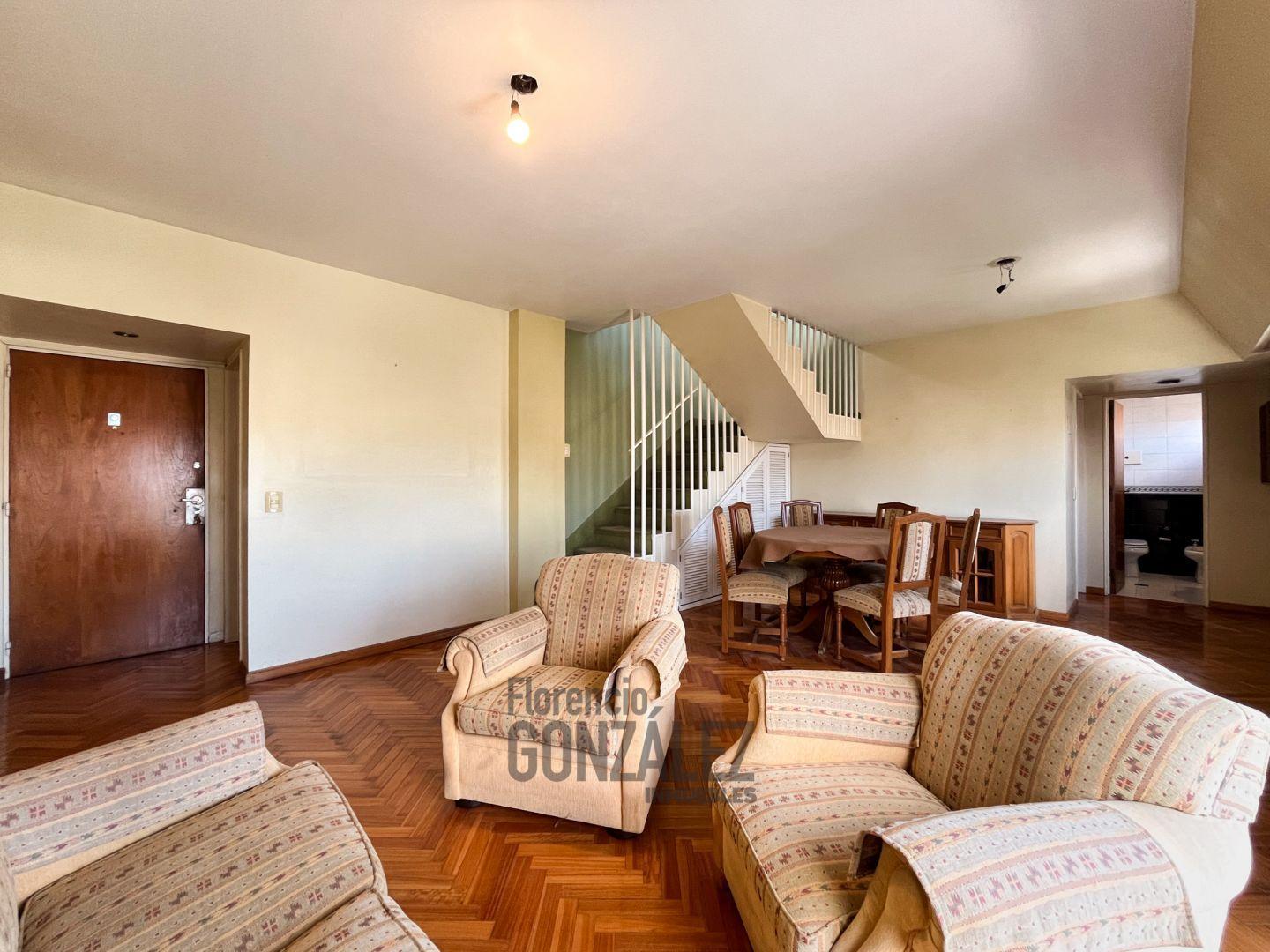 Foto de VENTA DEPARTAMENTO 4 AMB. FLORESTA AL FRENTE PISO ALTO CON COCHERA, imagen 1