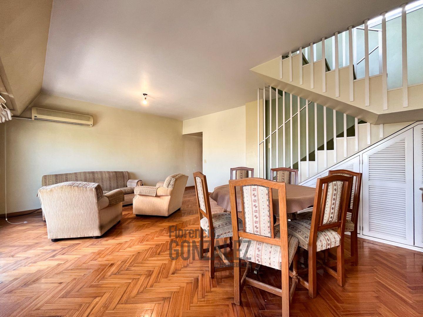 Foto de VENTA DEPARTAMENTO 4 AMB. FLORESTA AL FRENTE PISO ALTO CON COCHERA, imagen 3