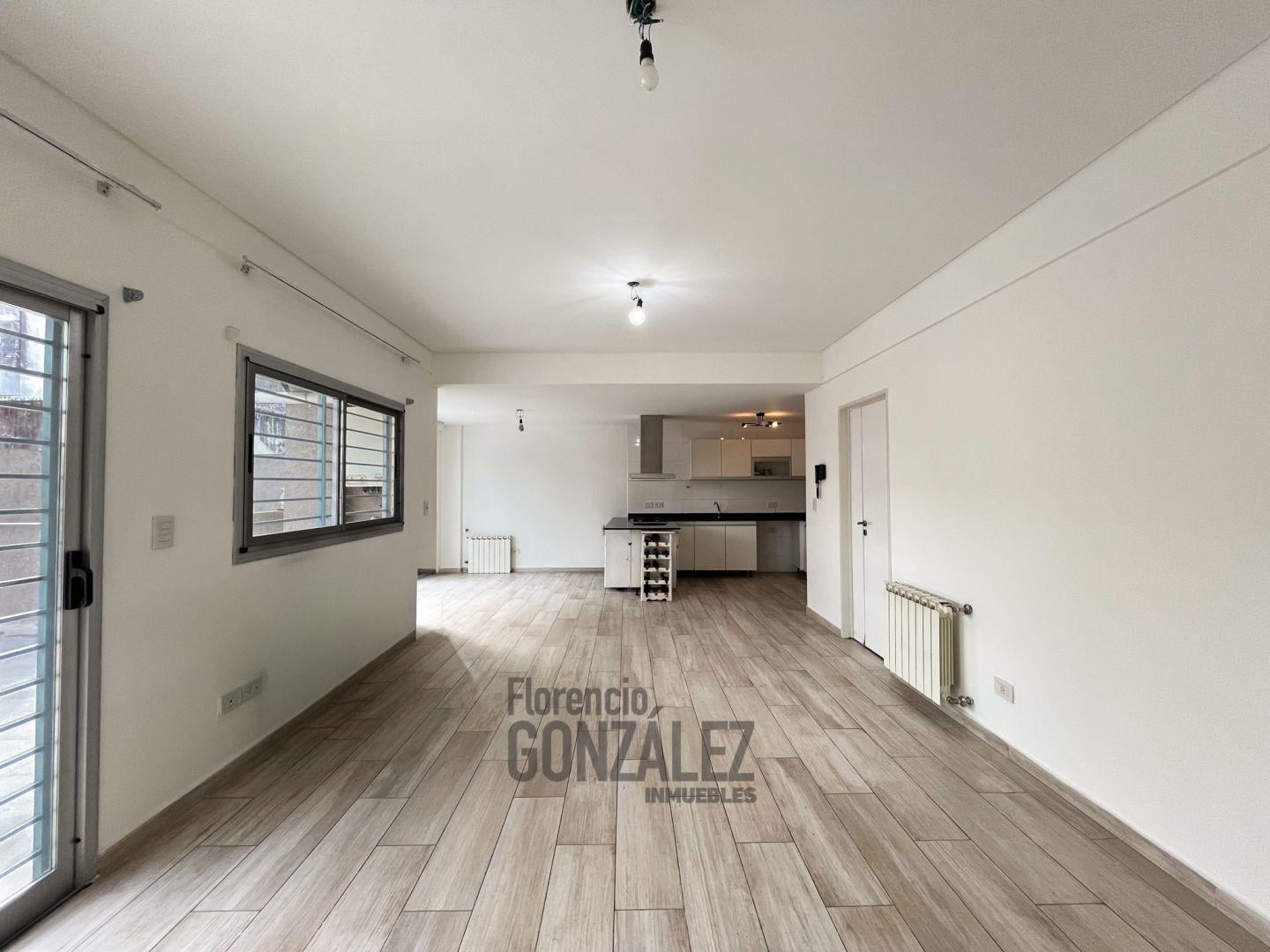 Foto de ALQUILER DEPARTAMENTO DE 3 AMBIENTES CON COCHERA EN BARRIO NAON, imagen 1