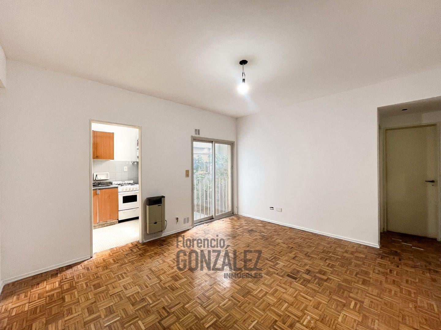 Foto de VENTA DE DEPTO 2 AMBIENTES EN VERSALLES, imagen 1