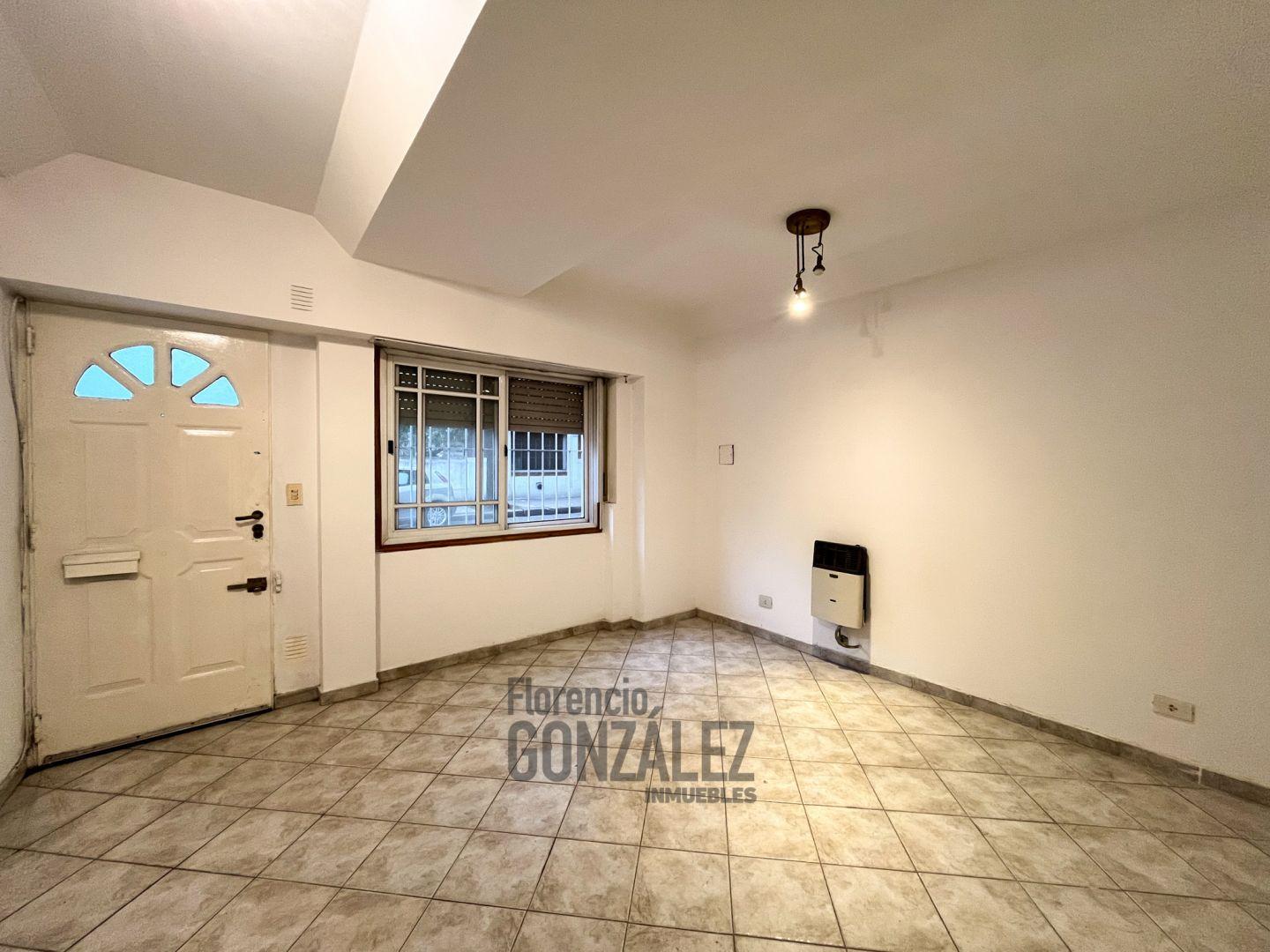 Foto de PH 2 ambientes con patio e ingreso independiente sin expensas, imagen 3