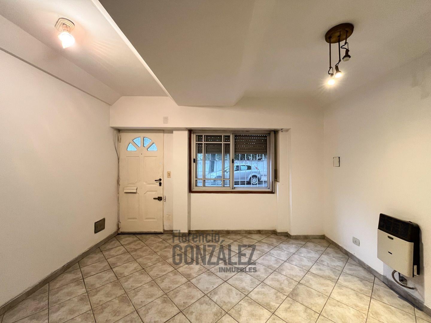 Foto de PH 2 ambientes con patio e ingreso independiente sin expensas, imagen 2