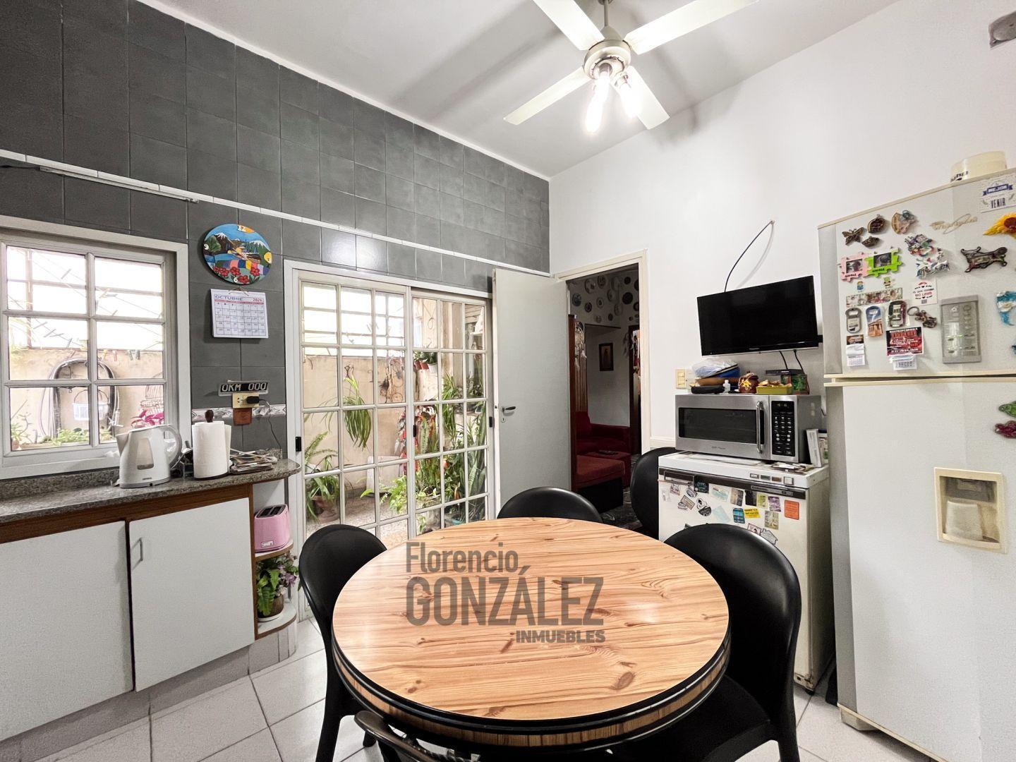 Foto de VENTA PH 5 HABITACIONES AL FRENTE PARRILLA S/EXPENSAS VILLA LURO, imagen 1