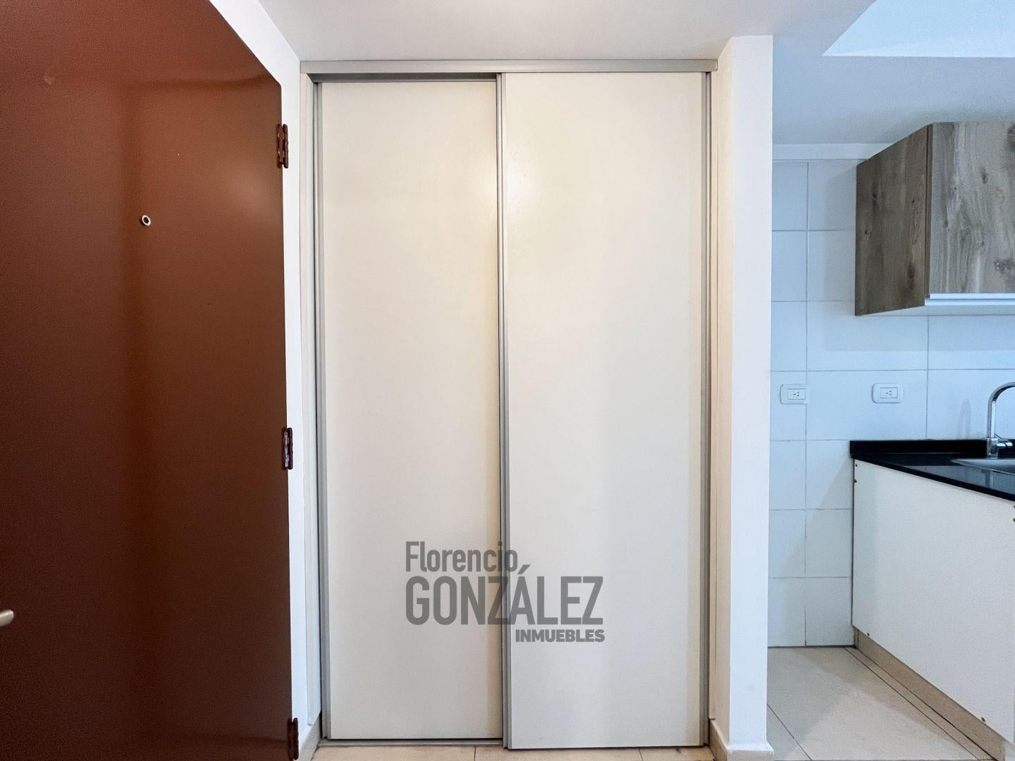 Foto de VENTA DE DEPTO MONOAMBIENTE EN FLORESTA, imagen 3