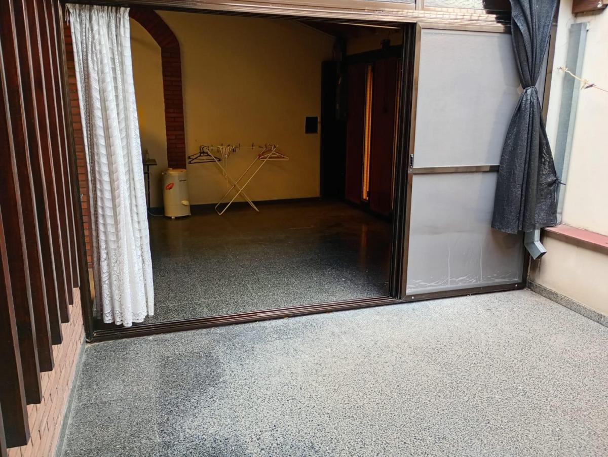 Foto de RETASADA!!!! HERMOSA CASA 4 AMB. APTO CRÉDITO C/COCHERA QUINCHO TERRAZA, imagen 5