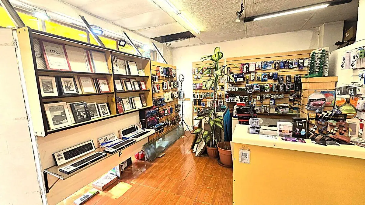 VENTA EN BLOCK: LOCAL + 2 PH (3 AMB. Y MONOAMBIENTE AV. RIVADAVIA 10022) VILLA LURO 3