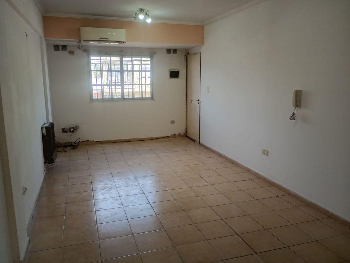 Foto de ALQUILER PH 2 AMB. 1º PISO. ROMA AL 2800 ISIDRO CASANOVA, imagen 4