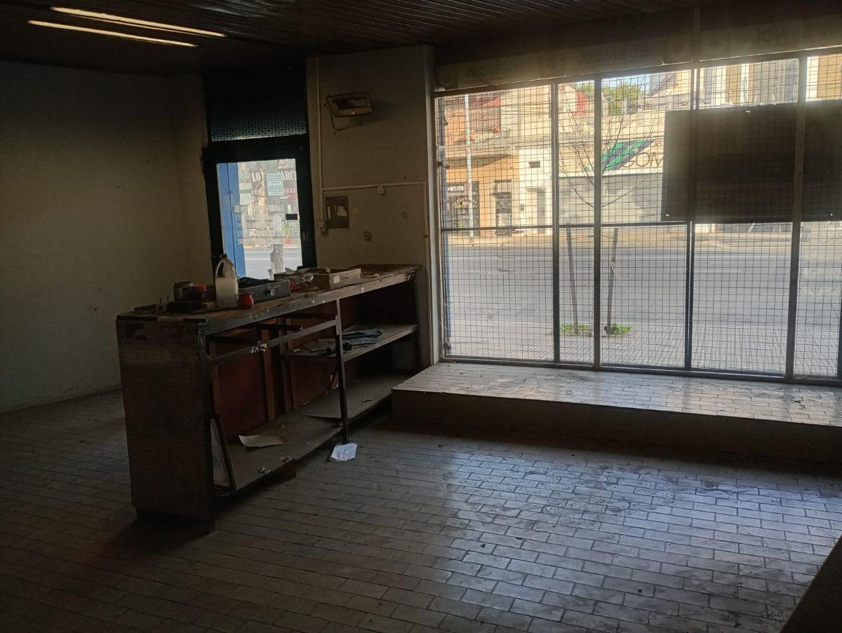 Foto de Local con vivienda a reciclar., imagen 5
