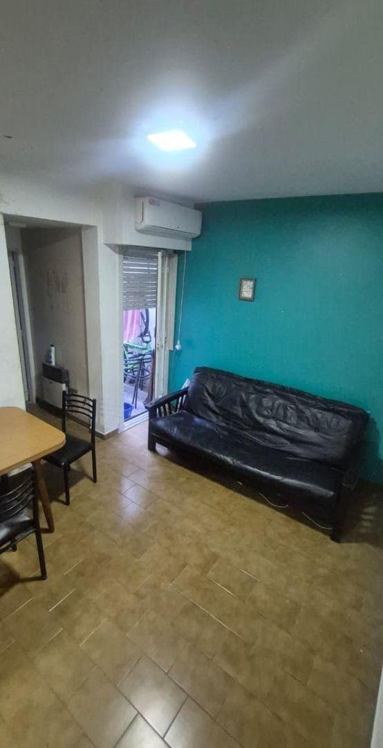 Foto de OPORTUNIDAD PH 2 AMBIENTES PLANTA BAJA CON PATIO LINIERS, imagen 1