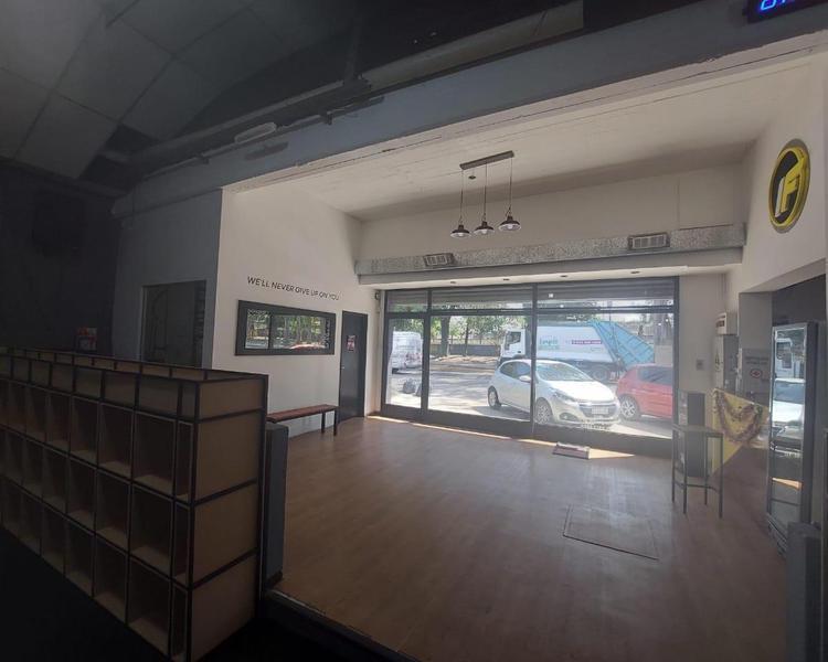 Venta - Galpon en Bernal Centro 4
