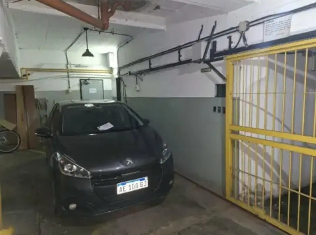 VENTA - Cochera privada en San Telmo 3